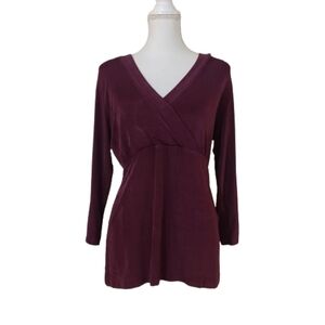 CHICO'S TRAVELERS Maroon V-neck Plunge Stretch Three Quarter Length Sleeves Top